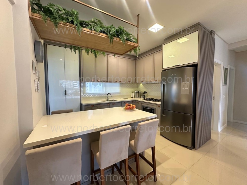 Apartamento 3 sutes, Meia Praia, Itapema SC