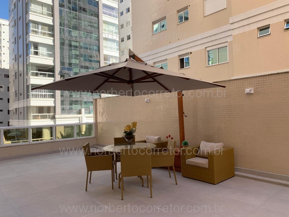 Apartamento 3 sutes em Meia Praia Itapema SC