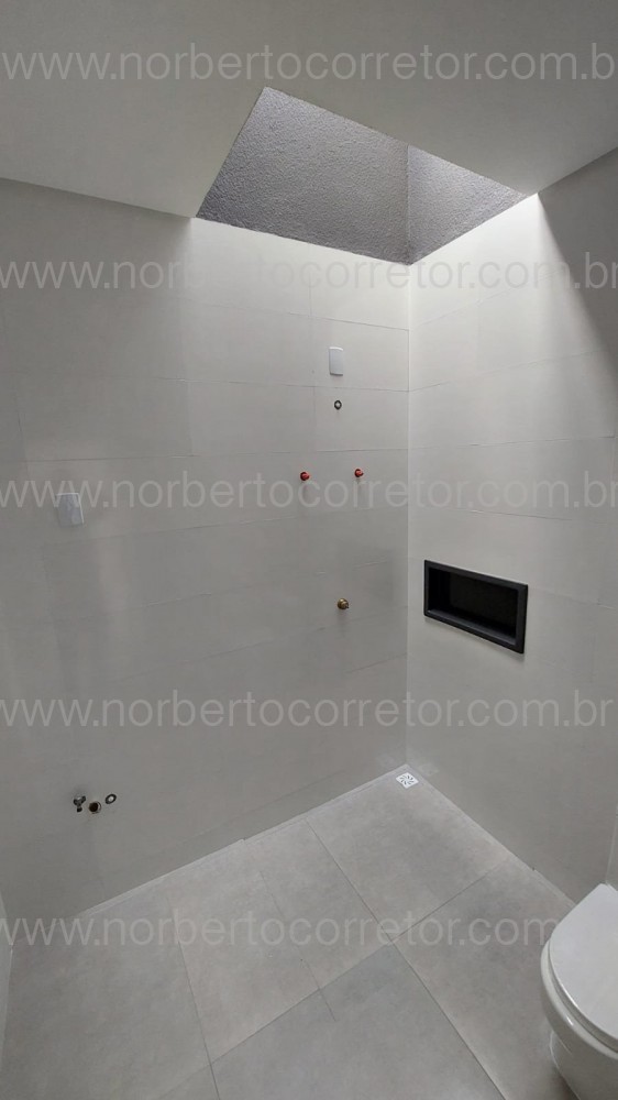 SOBRADO 03 DORMITRIOS EM ITAPEMA SC