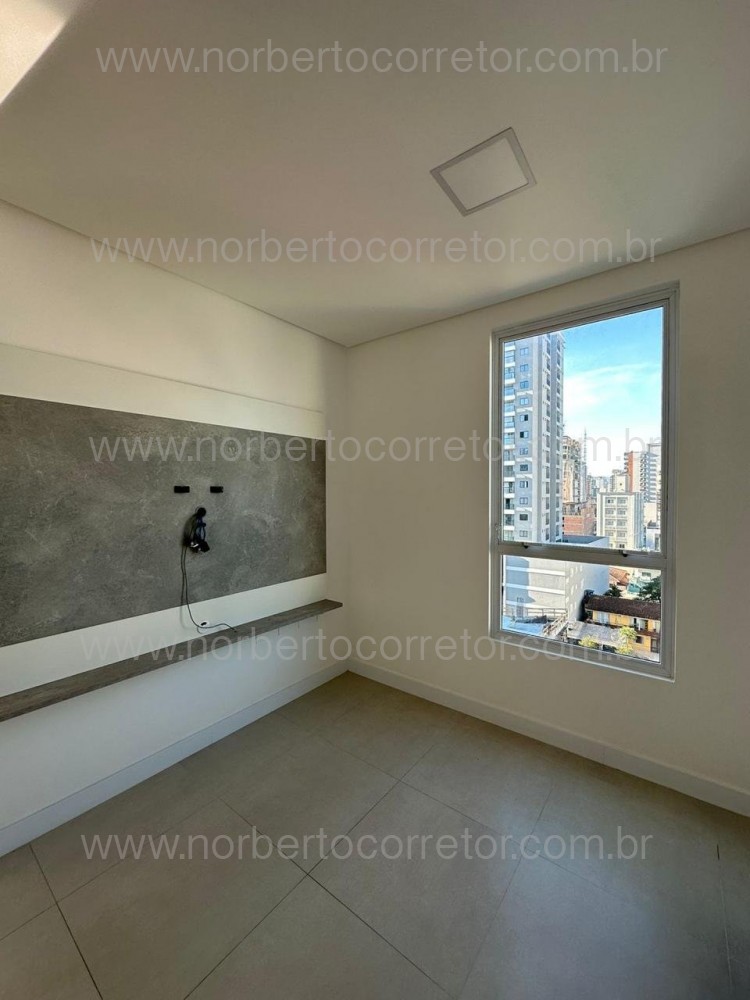 Apartamento 2 sutes Miolo de Meia Praia, Itapema 