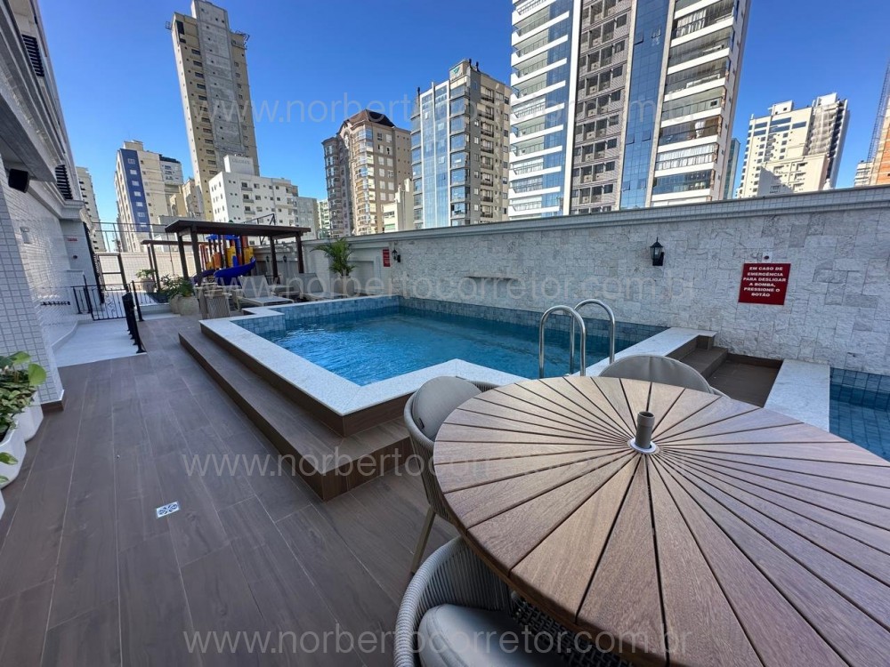 Apartamento 4 sutes, Quadra mar, Itapema SC 