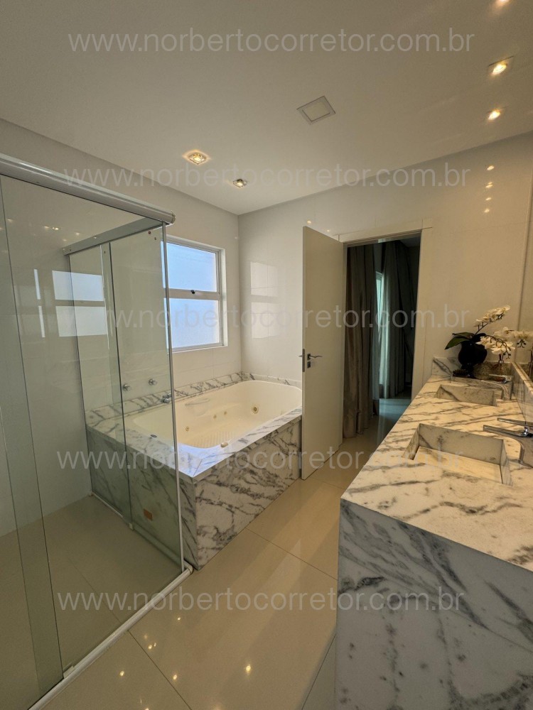 APARTAMENTO 04 SUITES A VENDA EM MEIA PRAIA