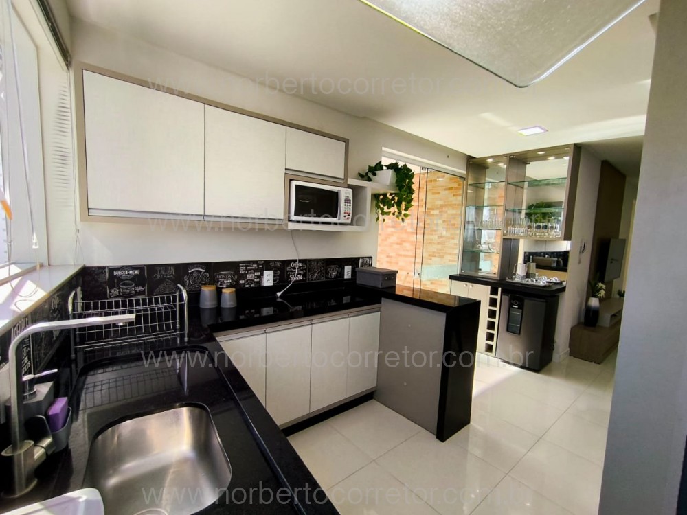 Apartamento 2 sutes , quadra mar, Itapema SC 