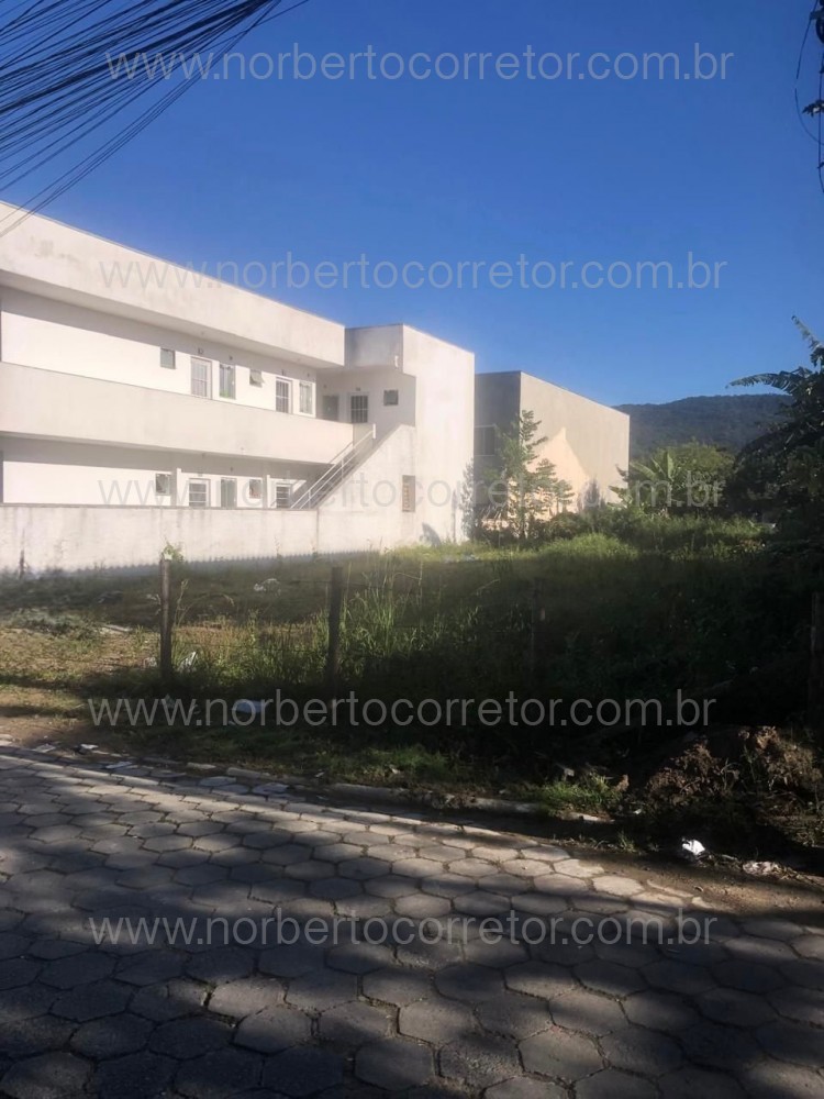 Vendo terreno Bairro Morretes praia de Itapema SC