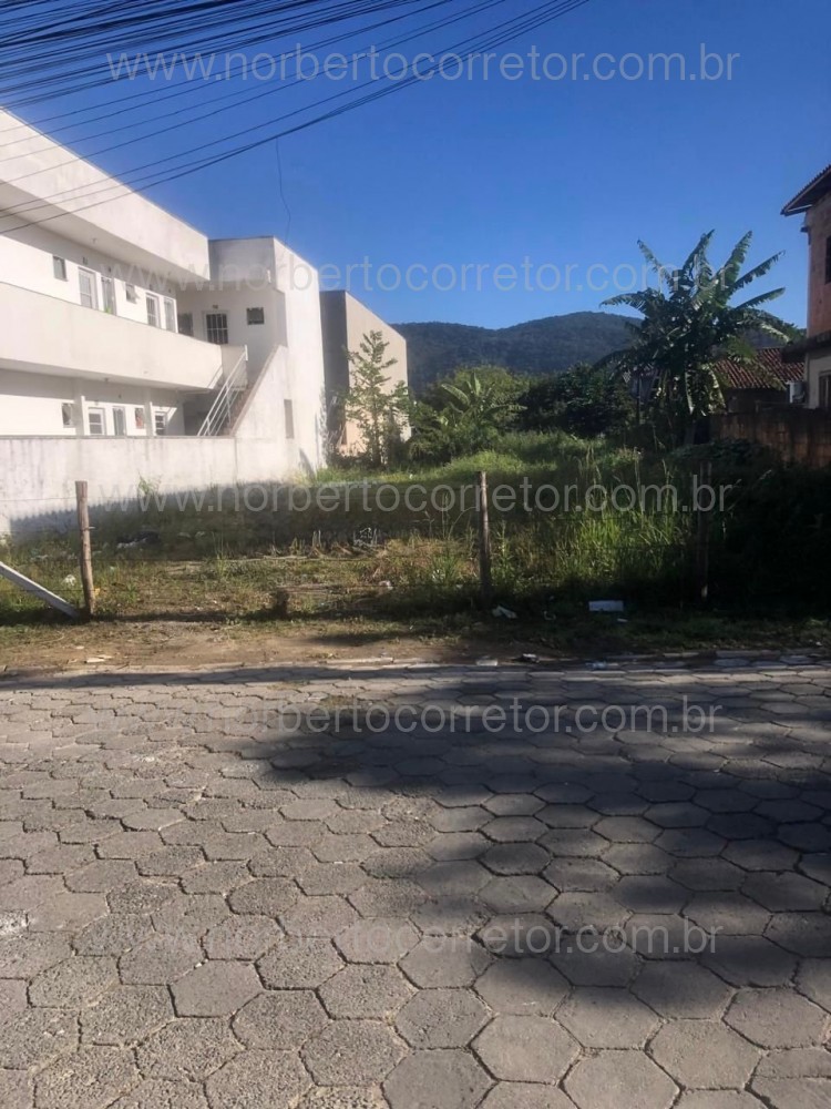 Vendo terreno Bairro Morretes praia de Itapema SC