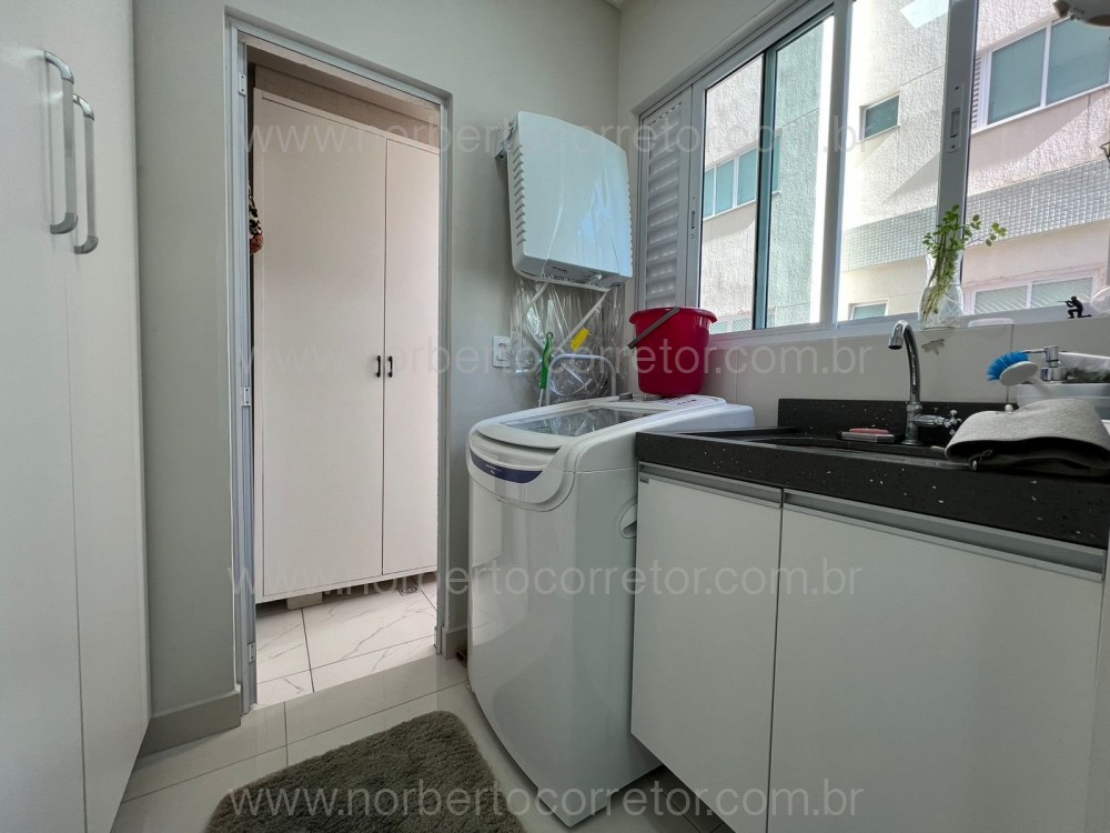 Apartamento 3 sutes, Meia Praia, Itapema SC