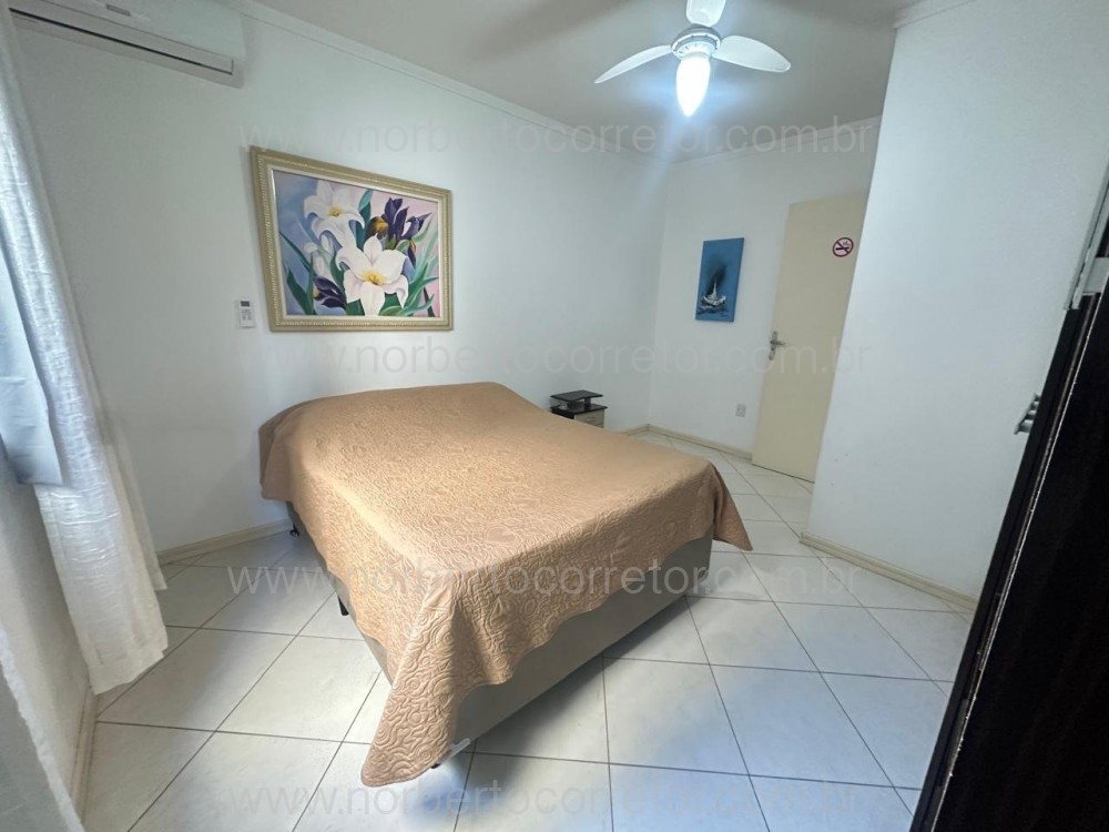 Apartamento 02 Dormit�rios MIOLO DE MEIA PRAIA !