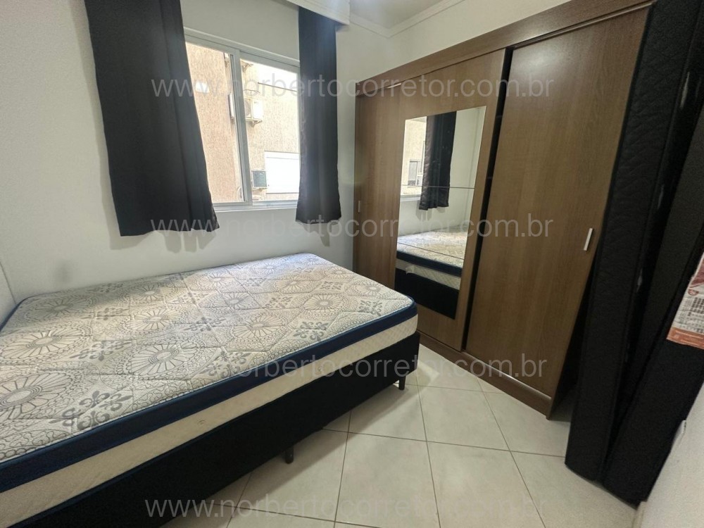 Apartamento 02 Dormit�rios MIOLO DE MEIA PRAIA !