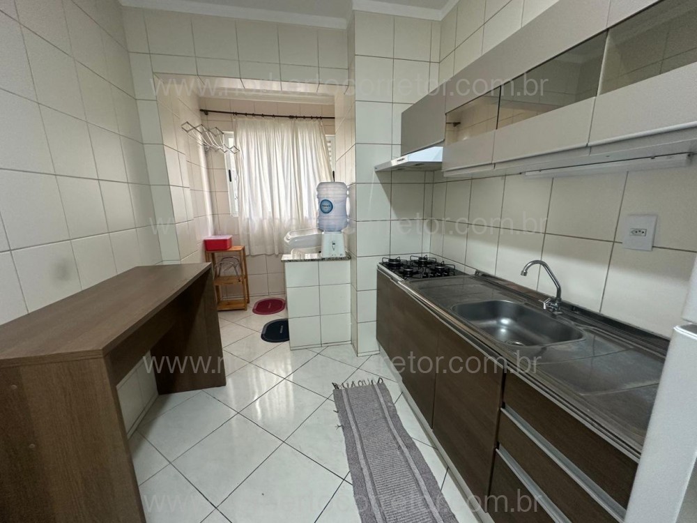 Apartamento 02 Dormit�rios MIOLO DE MEIA PRAIA !