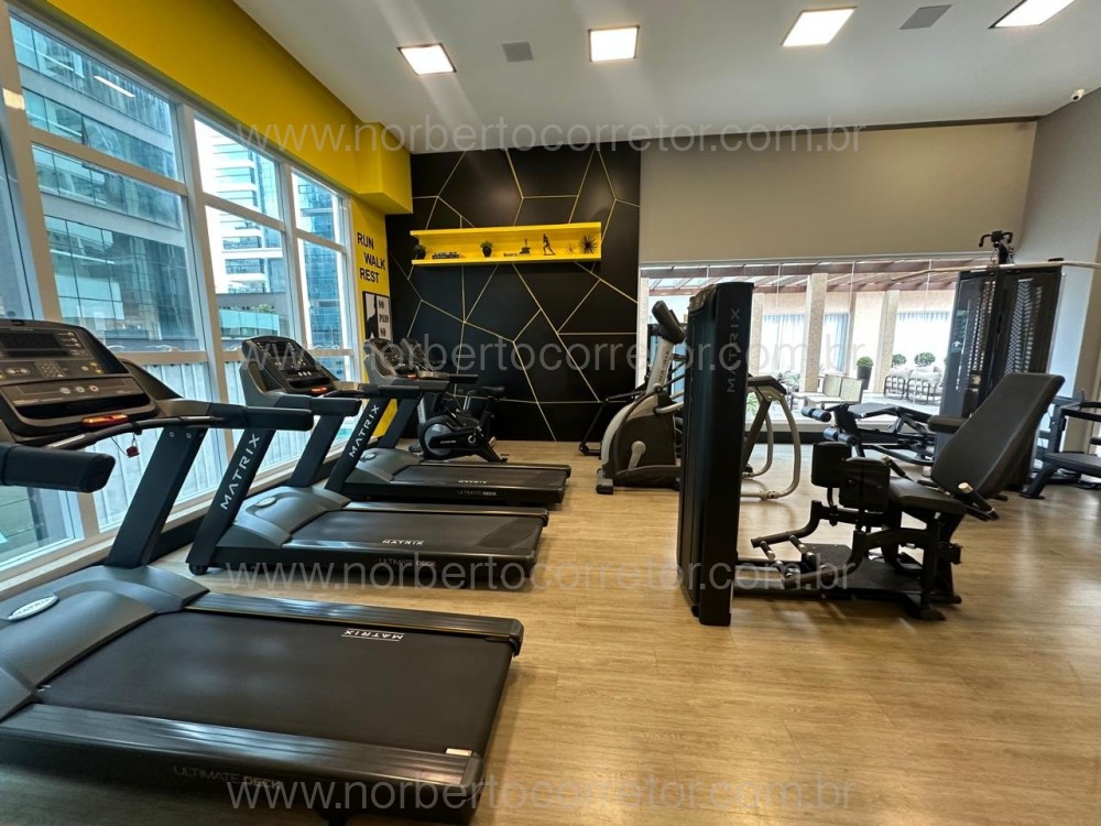 Apartamento 03 sutes em Meia Praia Itapema SC 