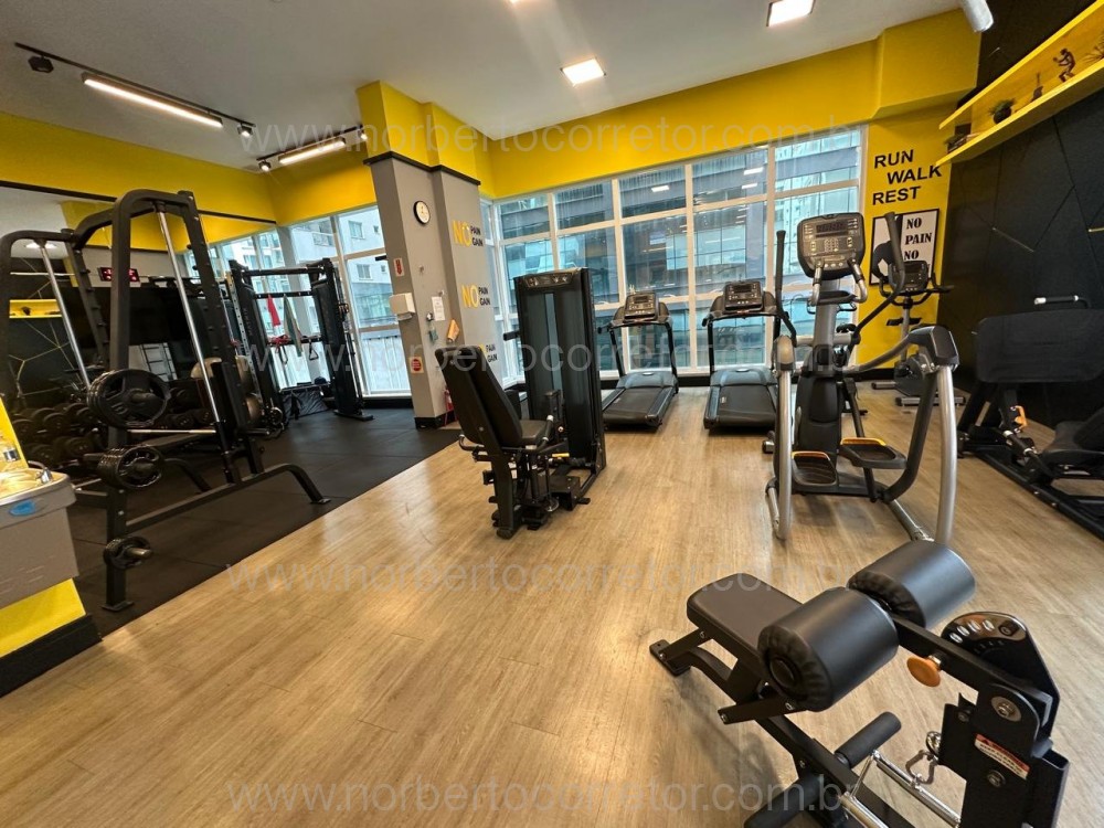 Apartamento 03 sutes em Meia Praia Itapema SC 