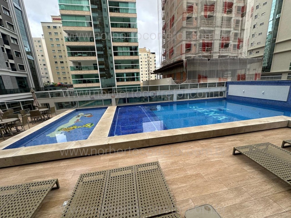 Apartamento 03 sutes em Meia Praia Itapema SC 