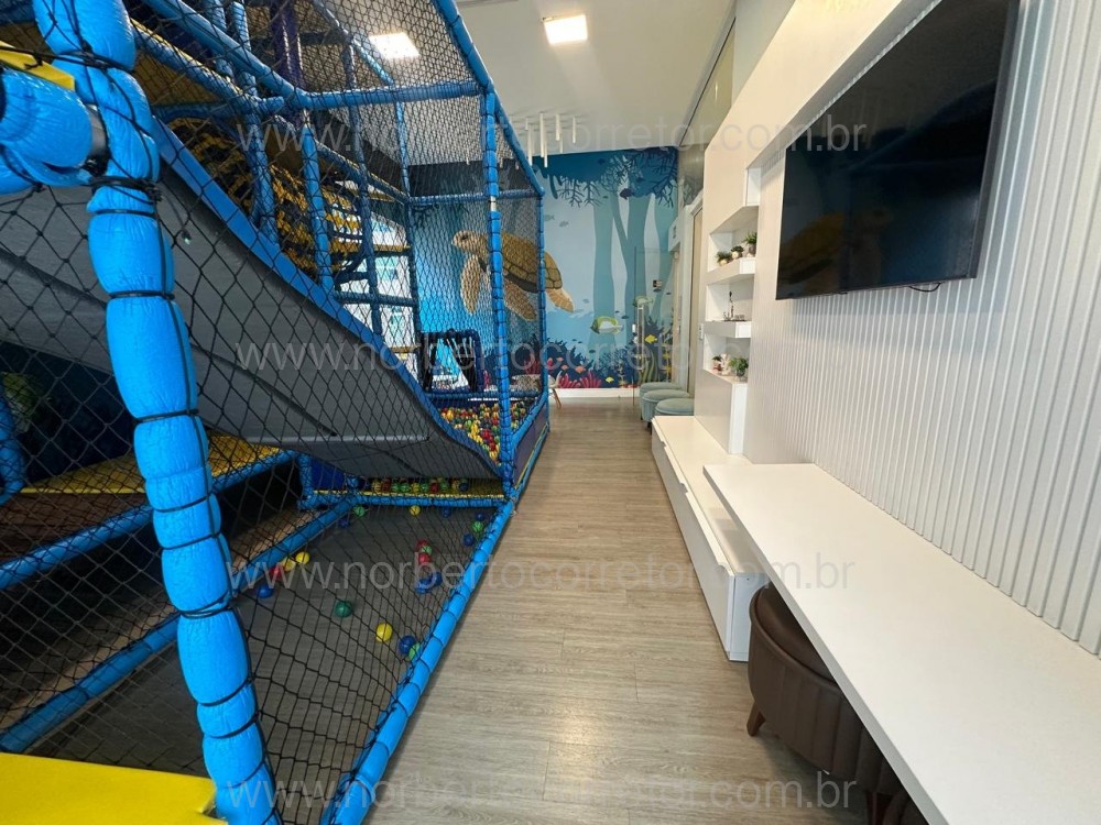 Apartamento 03 sutes em Meia Praia Itapema SC 