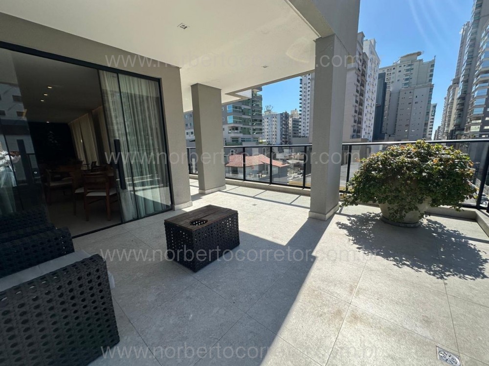 APARTAMENTO 03 SUTES MOBILIADO EM ITAPEMA SC