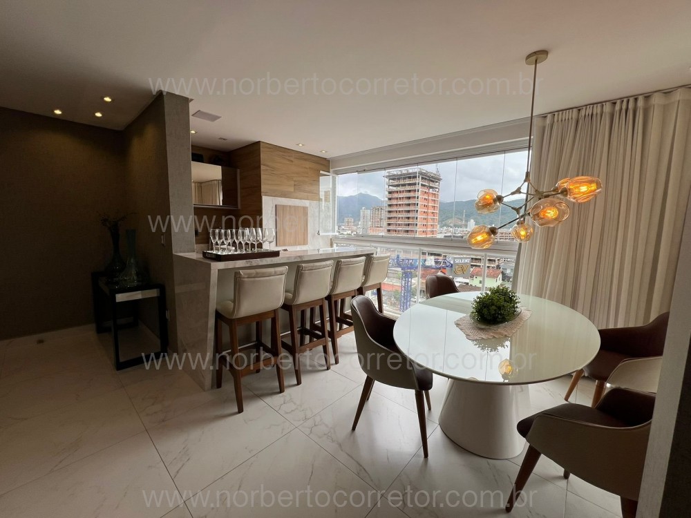 Apartamento 3 dormitrios, Meia Praia, Itapema SC