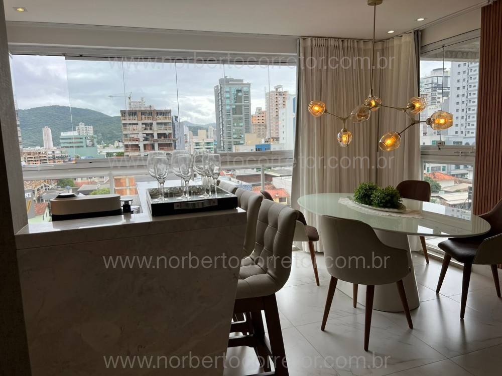 Apartamento 3 dormitrios, Meia Praia, Itapema SC