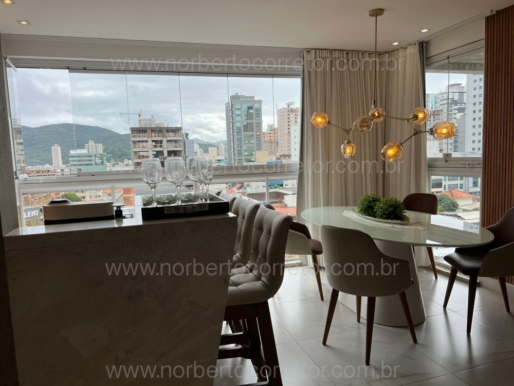 Apartamento 3 dormitrios, Meia Praia, Itapema SC