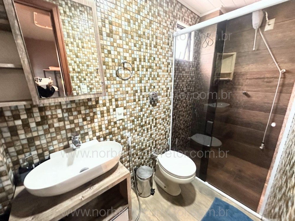 APARTAMENTO 03 DORMIT�RIOS MOBILIADO ITAPEMA SC