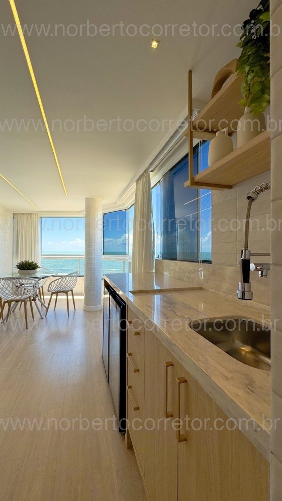 COBERTURA FRENTE MAR MOBILIADA EM ITAPEMA SC