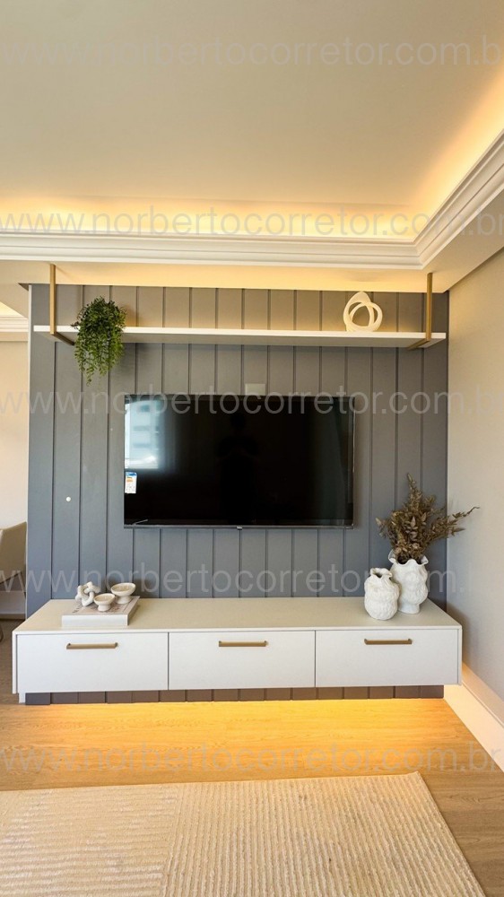 COBERTURA FRENTE MAR MOBILIADA EM ITAPEMA SC