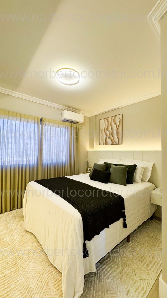 COBERTURA FRENTE MAR MOBILIADA EM ITAPEMA SC