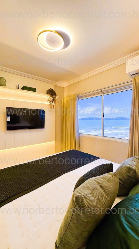 COBERTURA FRENTE MAR MOBILIADA EM ITAPEMA SC