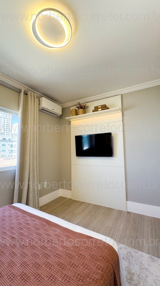 COBERTURA FRENTE MAR MOBILIADA EM ITAPEMA SC