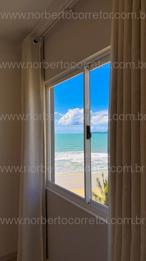 COBERTURA FRENTE MAR MOBILIADA EM ITAPEMA SC