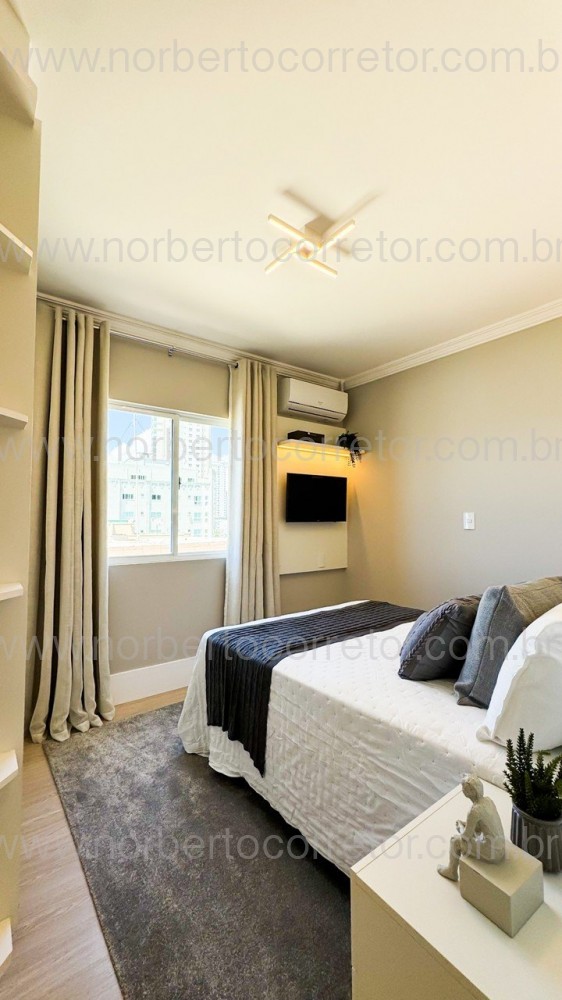 COBERTURA FRENTE MAR MOBILIADA EM ITAPEMA SC