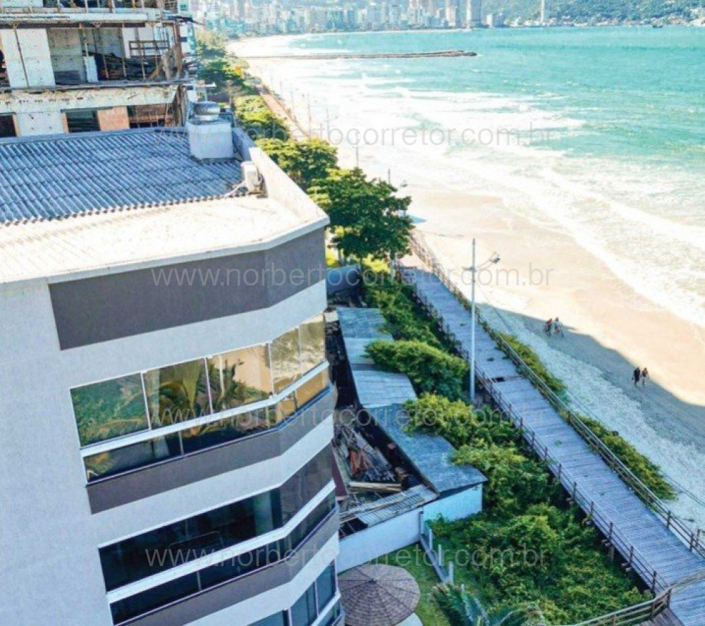 COBERTURA FRENTE MAR MOBILIADA EM ITAPEMA SC