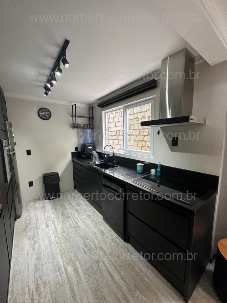 Casa em condomnio, mobiliada ,Itapema SC 