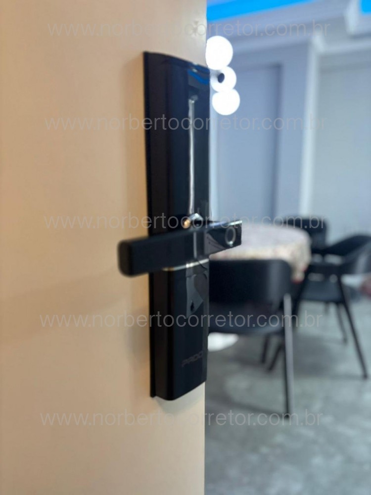 Apartamento 3 dormitrios, Meia Praia, Itapema SC