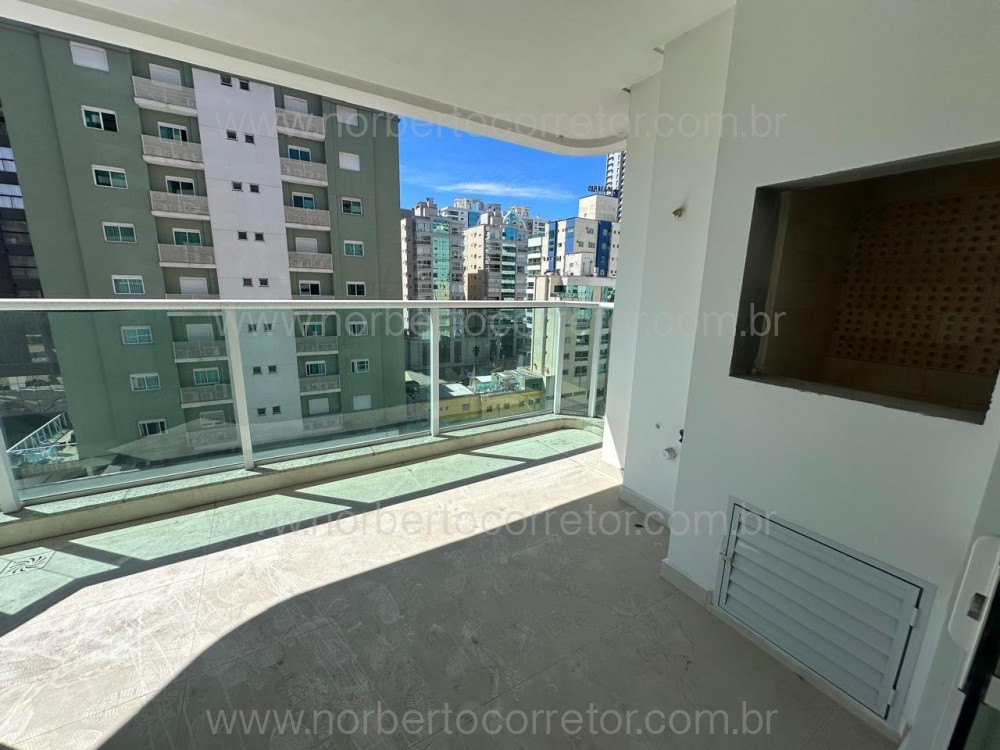 Apartamento 3 sutes, Meia Praia, Itapema SC