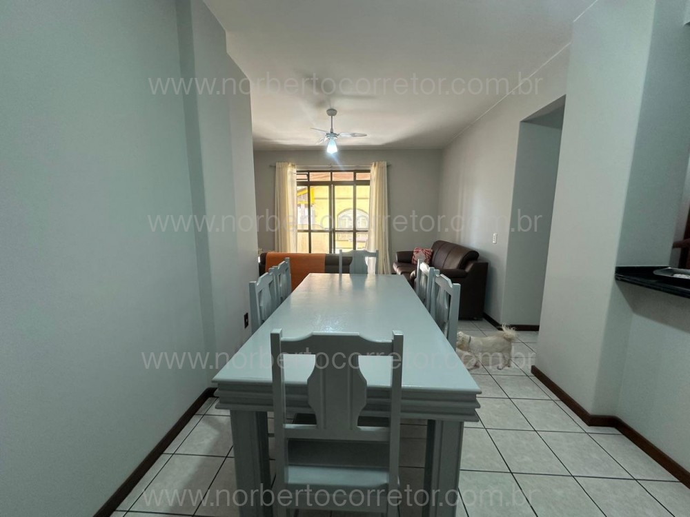 Apartamento 2 dormitrios perto do mar, Itapema SC