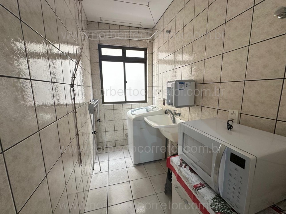 Apartamento 2 dormitrios perto do mar, Itapema SC