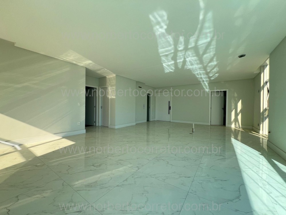 Apartamento 3 sutes, Meia Praia, Itapema SC