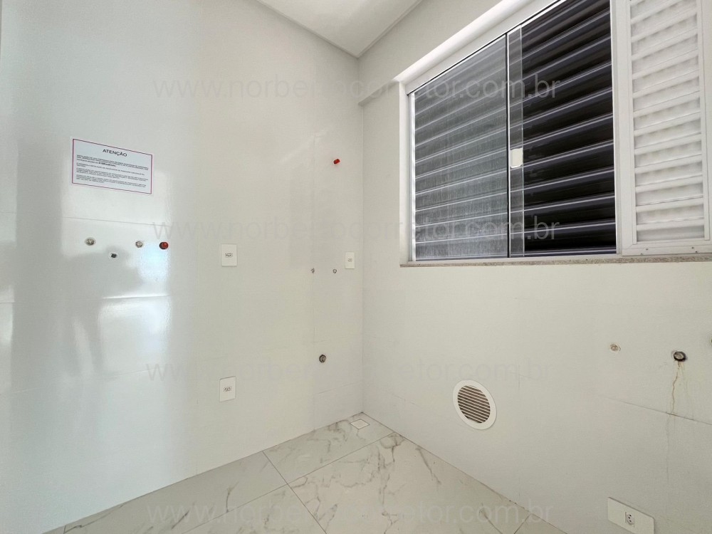 Apartamento 3 sutes, Meia Praia, Itapema SC