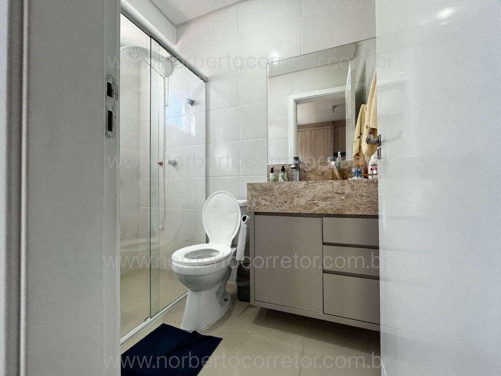 Apartamento 2 sutes , Meia Praia, Itapema SC 