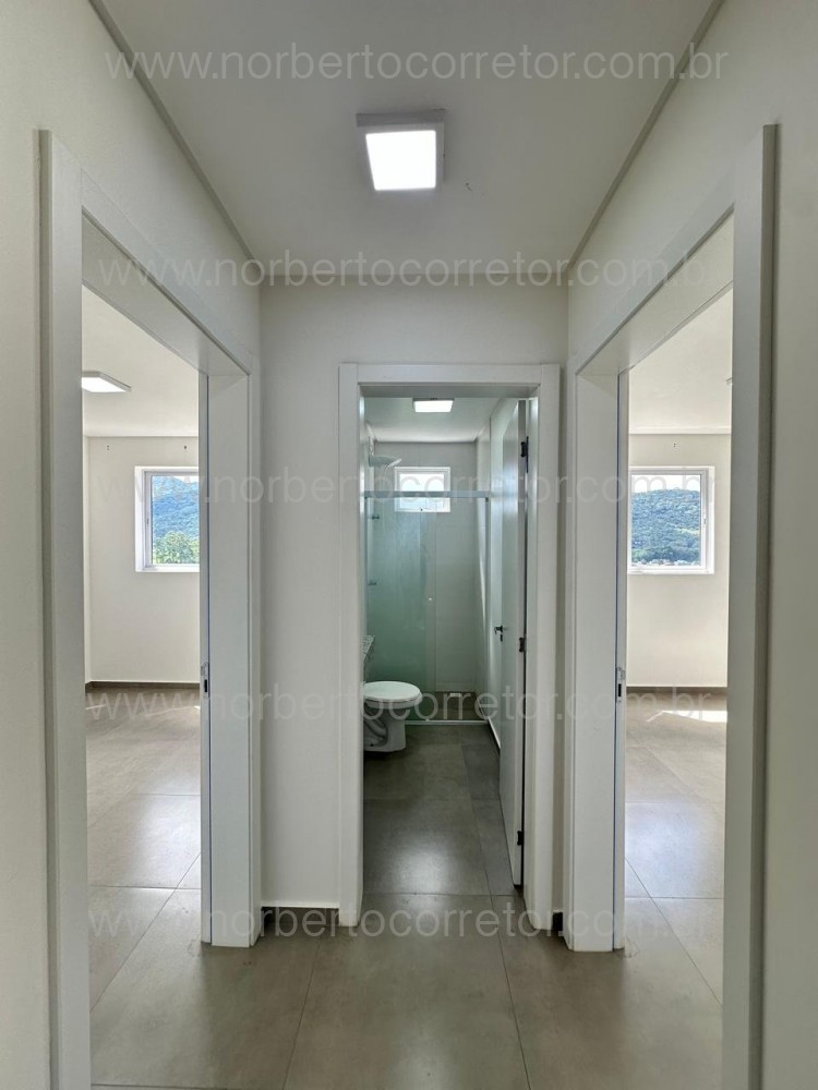 Apartamento Aluguel Anual 02 dormit�rios Bairro  M