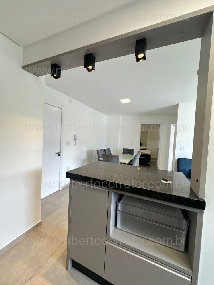 Apartamento 02 Dormit�rios Totalmente Mobiliado LO