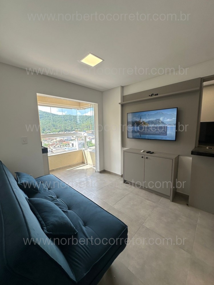 Apartamento 02 Dormit�rios Totalmente Mobiliado LO