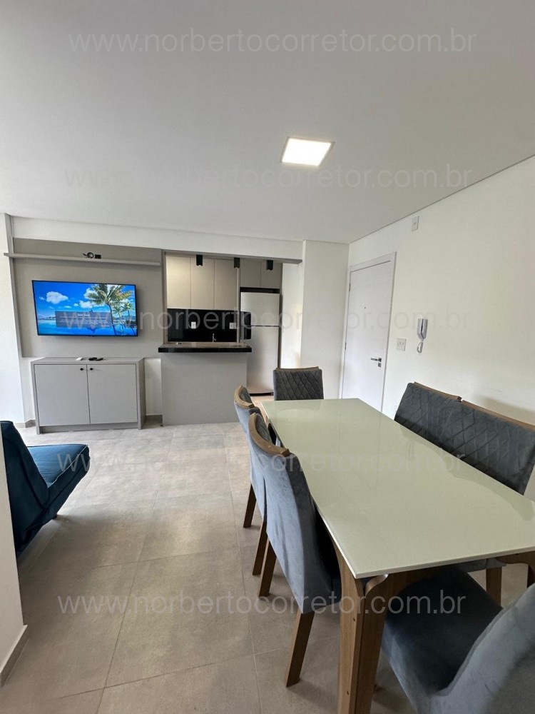 Apartamento 02 Dormit�rios Totalmente Mobiliado LO