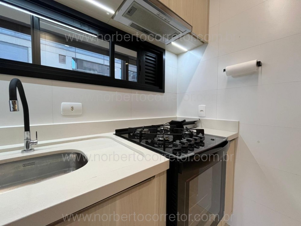 Apartamento 3 su�tes, Meia Praia, Itapema SC