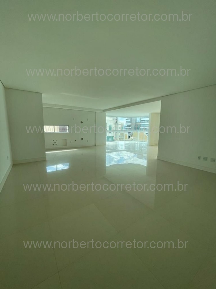 Apartamento 4 su�tes, Meia Praia, Itapema SC