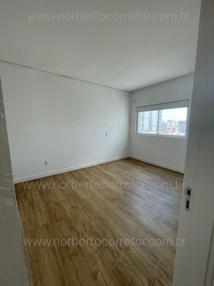 Apartamento 4 su�tes, Meia Praia, Itapema SC