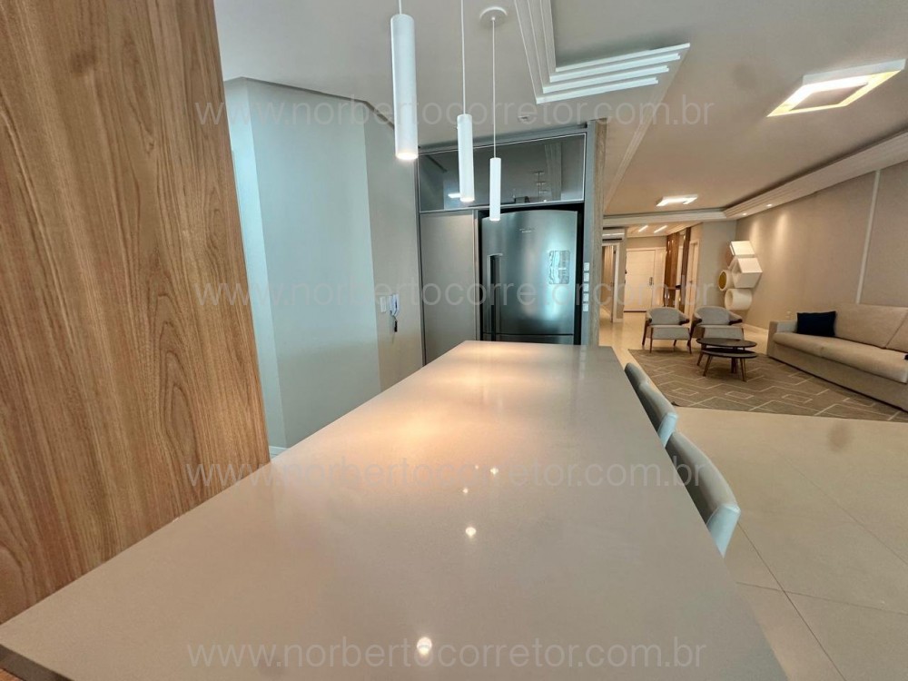 Apartamento 4 su�tes, Frente mar , Itapema SC 