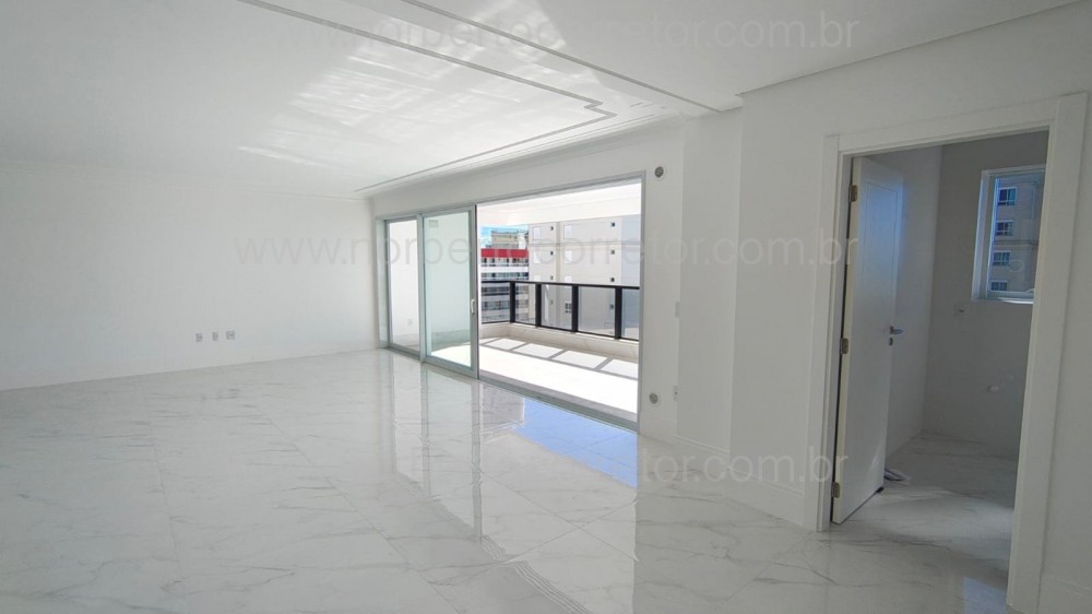 Apartamento 4 su�tes Meia Praia, Itapema SC