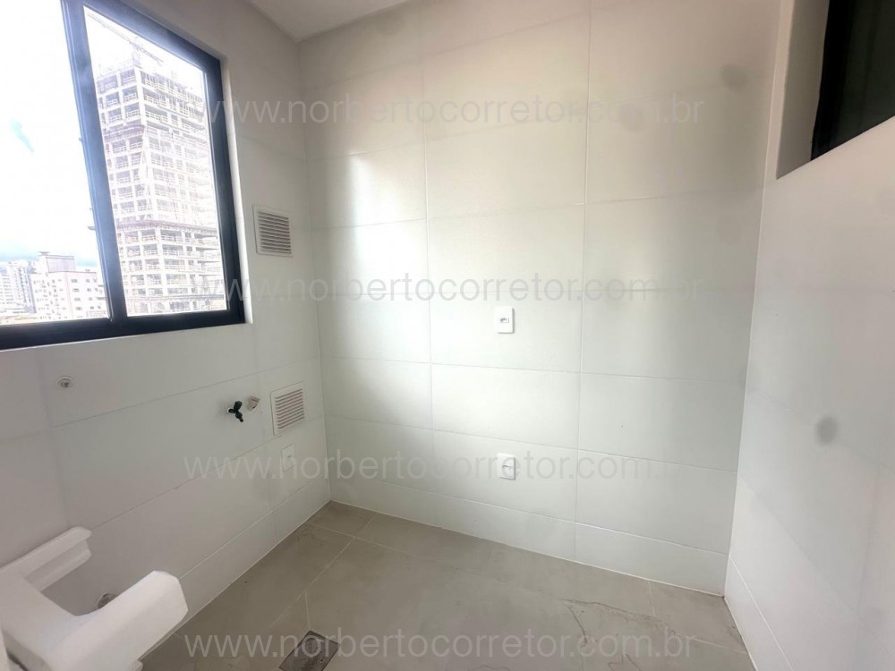 APARTAMENTO NO PREMIUM RESIDENCE, PORTO BELO SC