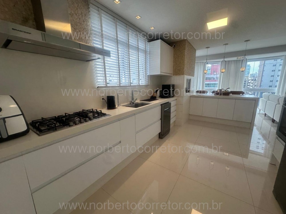 EDIFICIO PARIS , SEGUNDA QUADRA DO MAR 