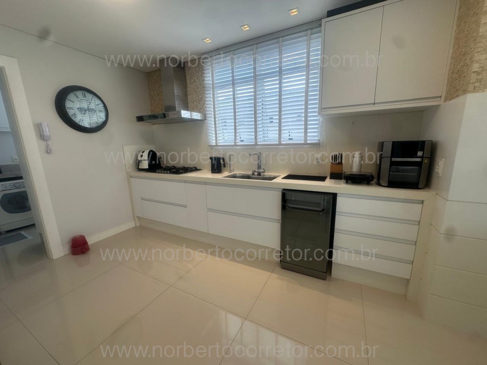 EDIFICIO PARIS , SEGUNDA QUADRA DO MAR 